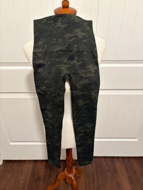 SPANX Olive Green Active Leggings